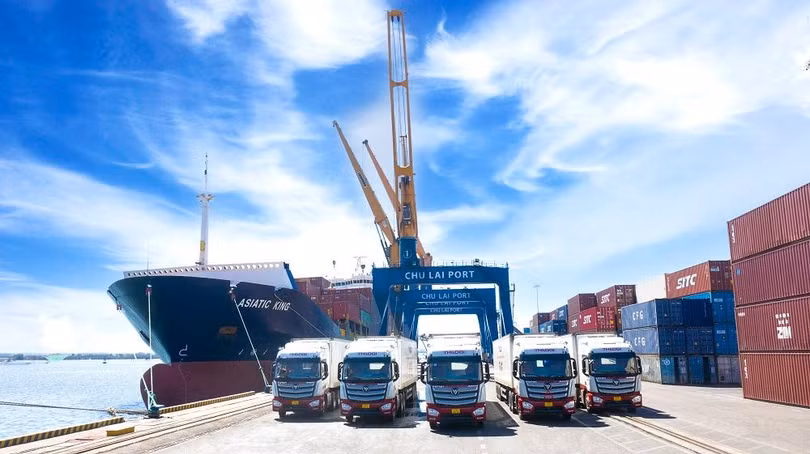 Xe vận chuyển nông sản của THILOGI tại cảng Chu Lai Xe vận chuyển nông sản của THILOGI tại cảng Chu Lai