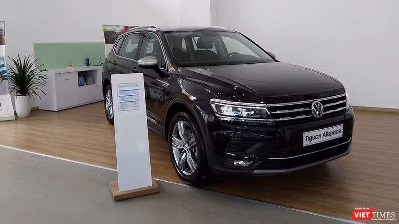 Cận cảnh Volkswagen Tiguan Allspace 2018 vừa xuất hiện tại Hà Nội