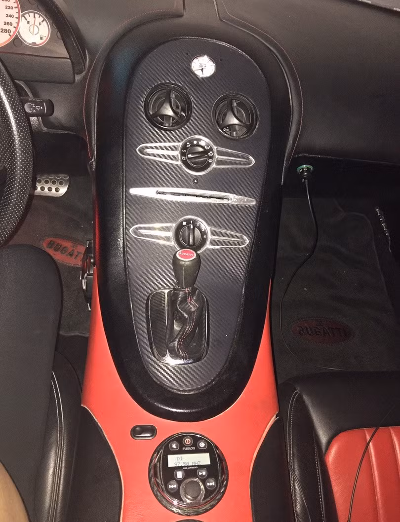 Bugatti Veyron nhái như thật giá 75.000 USD ảnh 3