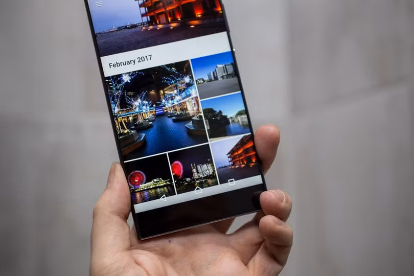 Cận cảnh Xperia mới: Sự bảo thủ của Sony ảnh 10 Cận cảnh Xperia mới: Sự bảo thủ của Sony ảnh 10