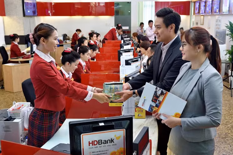 KH sẽ được tăng ngay lãi suất 0,2%/năm khi tham gia chương trình "Gửi lại - lãi cao" của HDBank