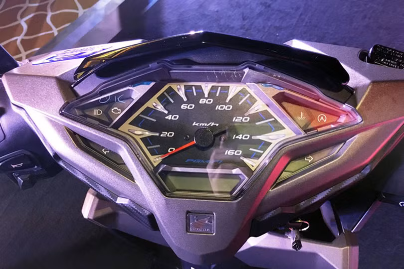 Honda ra mắt Click 2018 thế hệ mới, giá chưa đến 37 triệu đồng ảnh 3