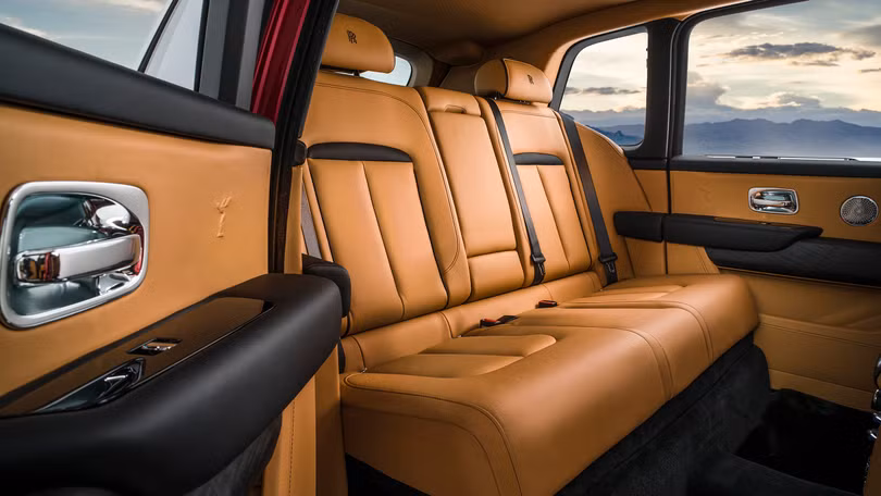 Rolls-Royce Cullinan 2018: Chiếc SUV siêu sang đáng mong đợi của năm 2018 ảnh 16