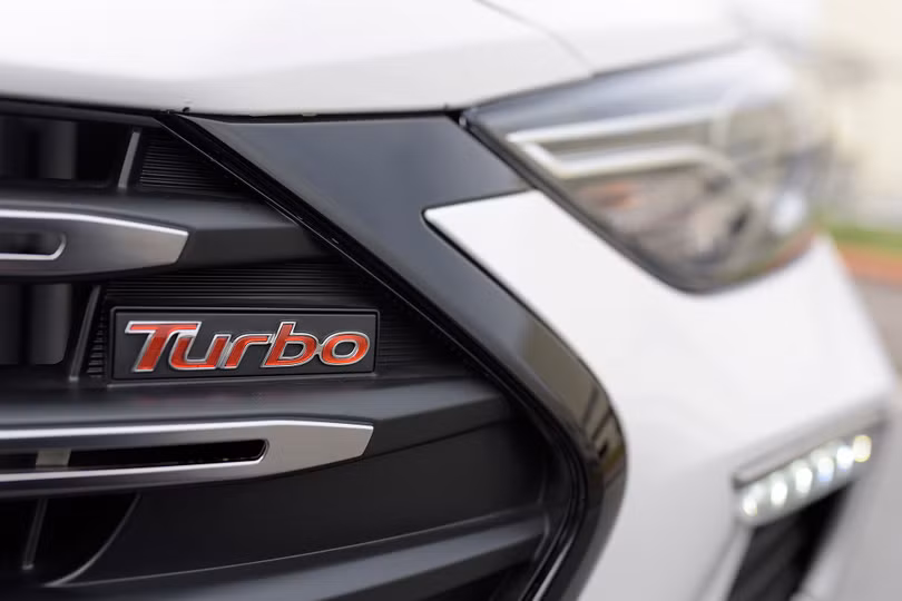 Hyundai Elantra Sport động cơ Turbo ra mắt khách hàng Việt, giá 729 triệu ảnh 8