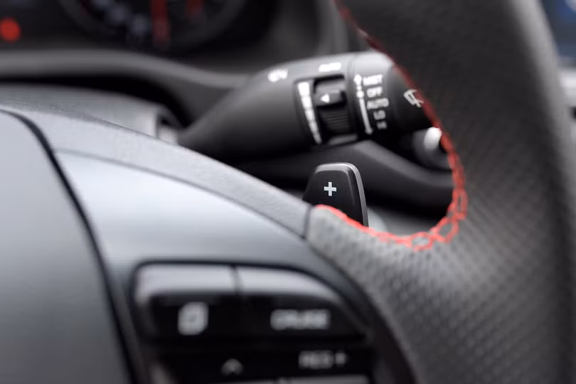 Hyundai Elantra Sport động cơ Turbo ra mắt khách hàng Việt, giá 729 triệu ảnh 15