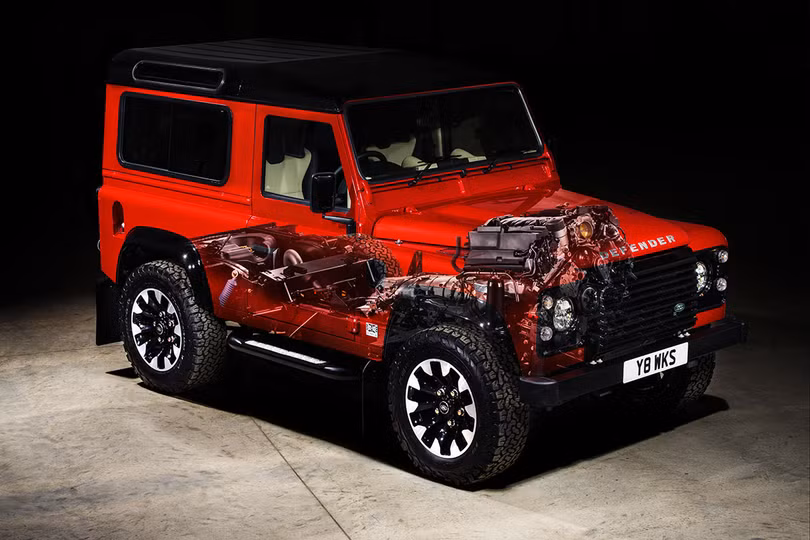 Kỷ niệm 70 năm, Land Rover ra mắt Defender Works V8 bản đặc biệt ảnh 2