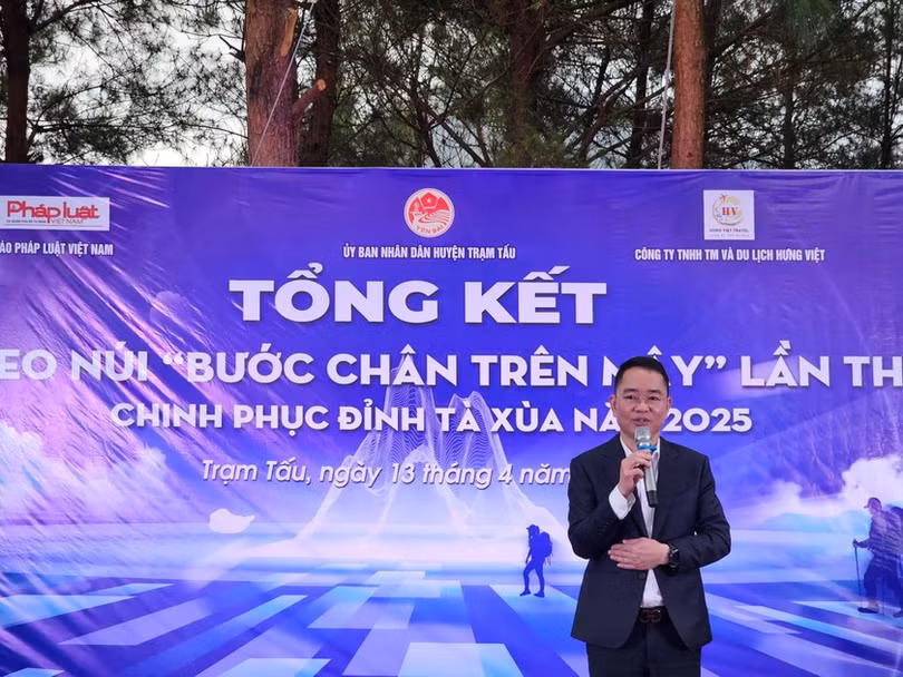 TS Vũ Hoài Nam - Tổng biên tập Báo Pháp luật Việt Nam phát biểu tại sự kiện.