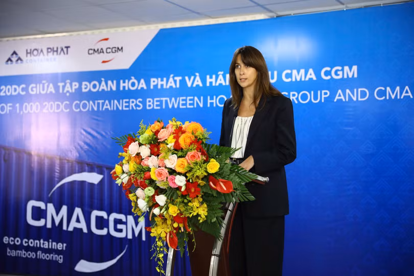 Bà Amelie Humphreys, Tổng Giám đốc CMA CGM Việt Nam phát biểu tại sự kiện