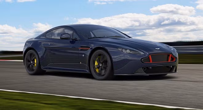 Aston Martin Vantage Red Bull Racing Edition là phiên bản đặc biệt kỷ niệm sự hợp tác của hãng xe Anh quốc và đội đua nổi tiếng. 