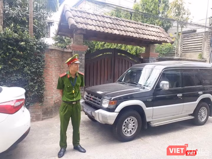 Công an khám xét nhà 2 cựu Chủ tịch TP. Đà Nẵng ảnh 13