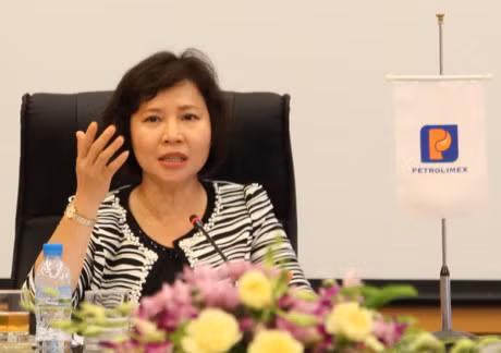 Thứ trưởng Bộ Công thương, Bà Hồ Thị Kim Thoa.