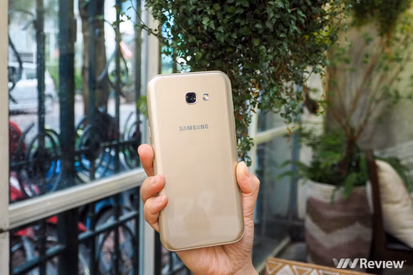 Đánh giá Samsung Galaxy A7 2017: Máy tầm trung giá cao cấp ảnh 1 Đánh giá Samsung Galaxy A7 2017: Máy tầm trung giá cao cấp ảnh 1