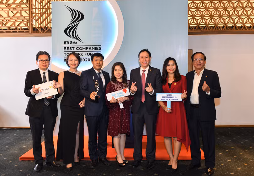 HDBank là tổ chức có tỷ lệ nhân viên mong muốn gắn bó lâu dài với ngân hàng cao hơn hẳn so với mặt bằng chung của thị trường ngành