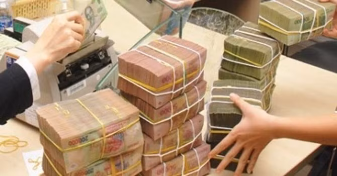 Tính từ đầu năm đến 15/8, ngân sách nhà nước đã bội chi 111.500 tỷ đồng.