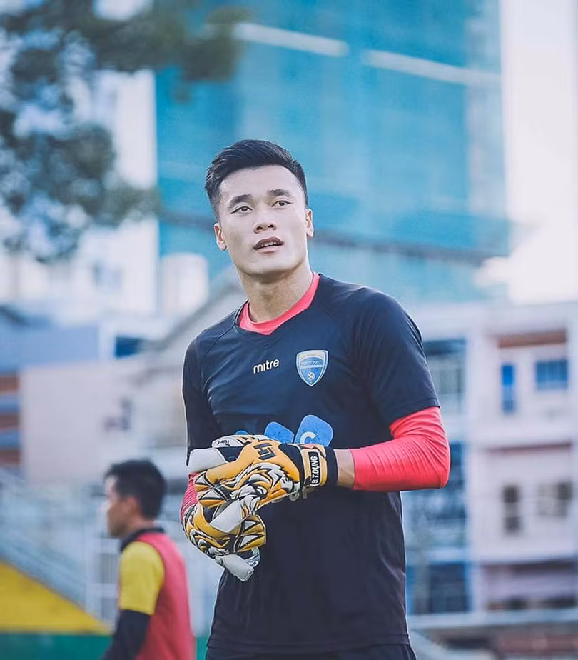 Thủ môn Bùi Tiến Dũng. Nguồn: FBNV