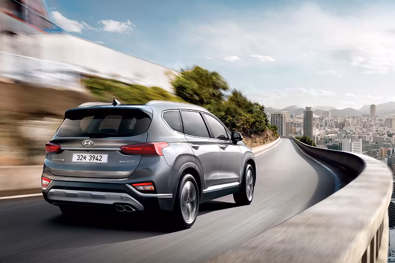 Cận cảnh mẫu Hyundai Santa Fe 2019 vừa chính thức ra mắt ảnh 1