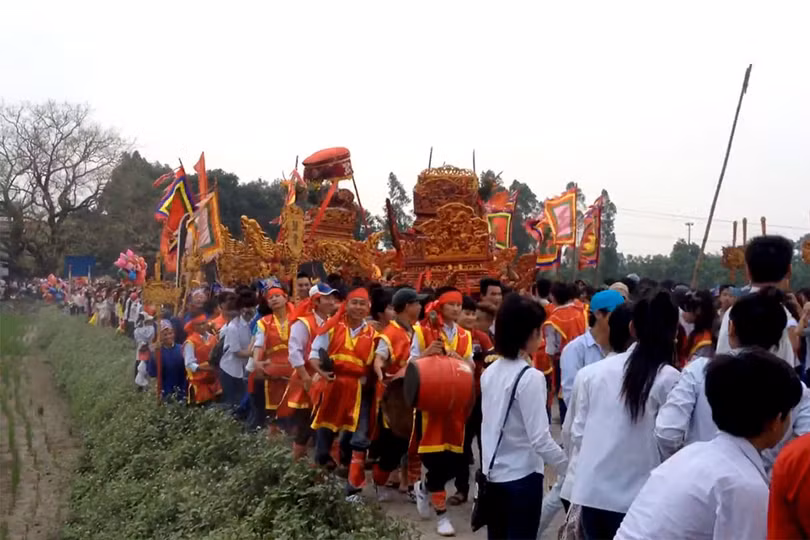 7 lễ hội tâm linh ngay gần Hà Nội không thể bỏ qua trong dịp Tết Nguyên đán ảnh 1