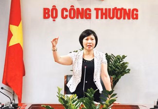 Bà Hồ Thị Kim Thoa