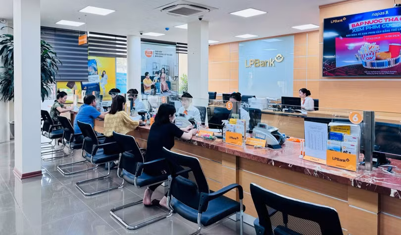 lpbank-hoa-binh-706.jpg