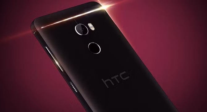 Không phải mới gần đây mà tin đồn về HTC One X10 đã xuất hiện từ nhiều tháng trước. Mới đây, trang Twitter @evleaks đã đăng tải hình ảnh báo chí chính thức được cho là của HTC One X10.