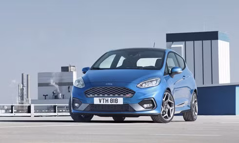 Ford Fiesta ST 2018 - hatchback thể thao mới lộ diện ảnh 1 Ford Fiesta ST 2018 - hatchback thể thao mới lộ diện ảnh 1
