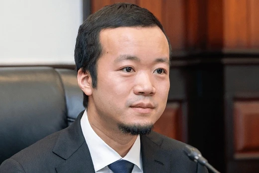 Ông trùm Prince Group Chen Zhi bị dẫn độ từ Campuchia về Trung Quốc để phục vụ điều tra