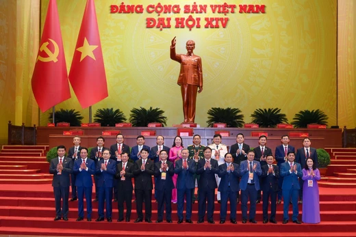 Các đại biểu dự phiên thảo luận ở hội trường về các văn kiện Đại hội XIV của Đảng.