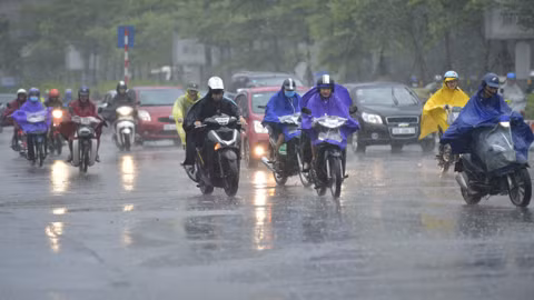 Dự báo thời tiết tối 4/7: Hà Nội mưa to đến rất to do ảnh hưởng bão số 1, có nơi vượt ngưỡng 100mm