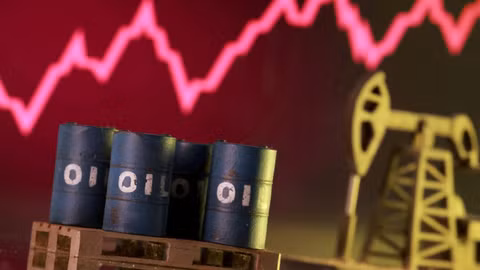 UBS hạ dự báo giá dầu, Brent có thể về 70 USD/thùng khi eo biển Hormuz được khai thông