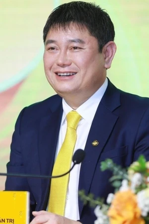 Vì sao Bầu Thuỵ bất ngờ rút khỏi ngân hàng LPB?