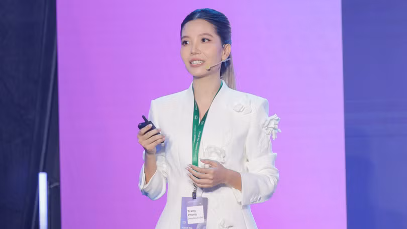 Bà Trang Phùng - CEO U2U Network
