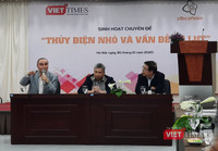 PGS. TS Vũ Thanh Ca (trái) phát biểu tại buổi toạ đàm “Thuỷ điện nhỏ và vấn đề lũ lụt” do CLB Café Số và VietTimes phối hợp thực hiện