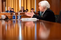 Bộ trưởng Tài chính Janet Yellen đã tìm kiếm sự giúp đỡ cho First Republic từ tháng 3 (Ảnh: AP)