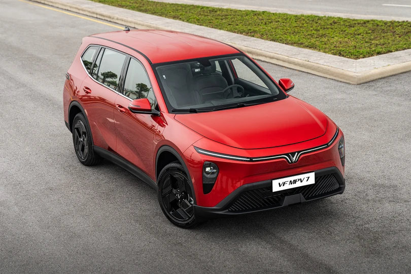 VF MPV 7 có lợi thế về kích thước cũng như hạ tầng sạc, đi kèm chính sách miễn phí sạc đến giữa năm 2027. Ảnh: VinFast.