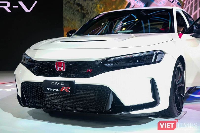 Honda Civic Type R sắp ngừng bán, khách Việt còn những lựa chọn xe thể thao nào dưới 2 tỷ đồng?