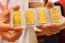 Giá vàng miếng SJC tăng vọt, người mua lãi hơn 20 triệu đồng/lượng trong 1 tháng
