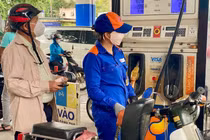 Khuyến khích người dân làm việc từ xa để giảm tiêu thụ xăng dầu