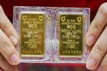 Vàng JSC bán ra hôm nay cao hơn ngày vía Thần Tài nhưng người mua vẫn lỗ vì chênh lệch giá mua vào bán ra. 