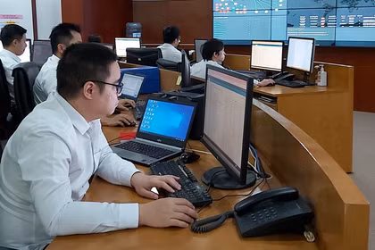 Doanh nghiệp Việt Nam ngày càng ưu tiên thuê ngoài SOC nhằm đảm bảo giám sát an ninh mạng liên tục.