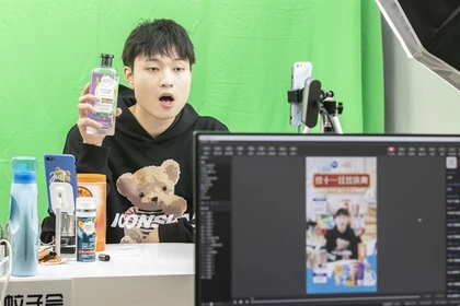 Việt Nam dẫn đầu khu vực khi 93% doanh nghiệp vừa và nhỏ, nhất là các doanh nghiệp thương mại điện tử, đã sử dụng AI.