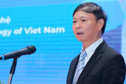 Thứ trưởng Bộ Khoa học và Công nghệ Hoàng Minh
