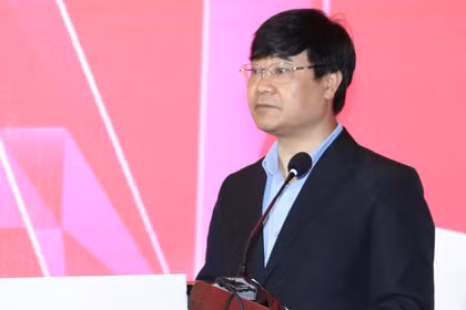 AI biến không gian mạng thành “mặt trận nóng”