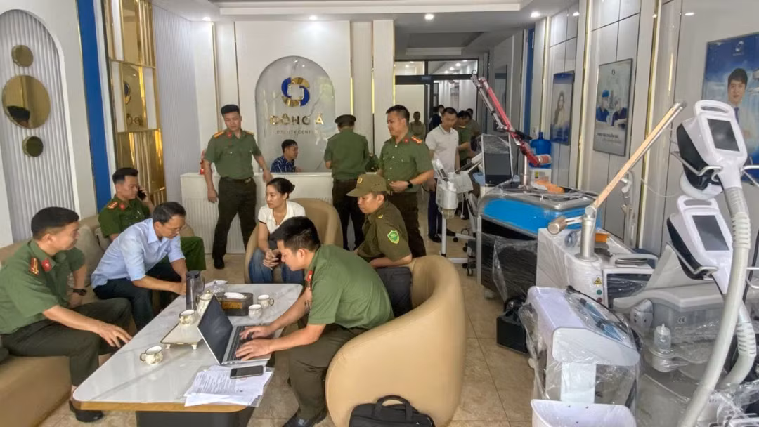 Học hết lớp 9, làm shipper vẫn nhận là bác sĩ thực hiện thủ thuật thẩm mỹ