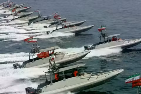 Các tàu thuộc Hạm đội muỗi của Iran. Ảnh: Sohu.