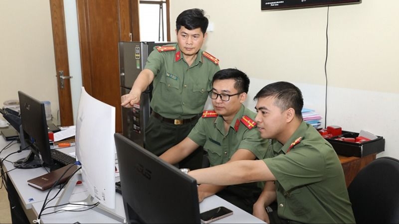 Lực lượng công an triển khai các biện pháp nghiệp vụ để phát hiện và triệt phá các đường dây tội phạm sử dụng công nghệ cao.jpg
