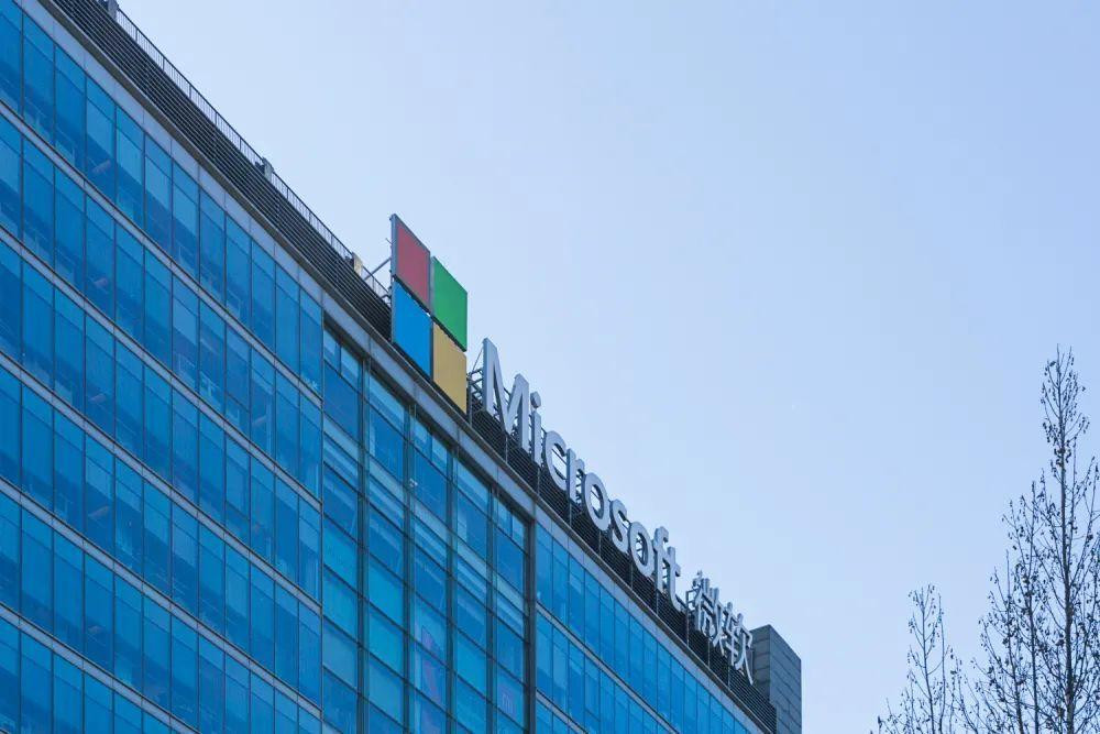 Mua lại Nokia là một thương vụ hoàn toàn hớ đối với phía Microsoft.