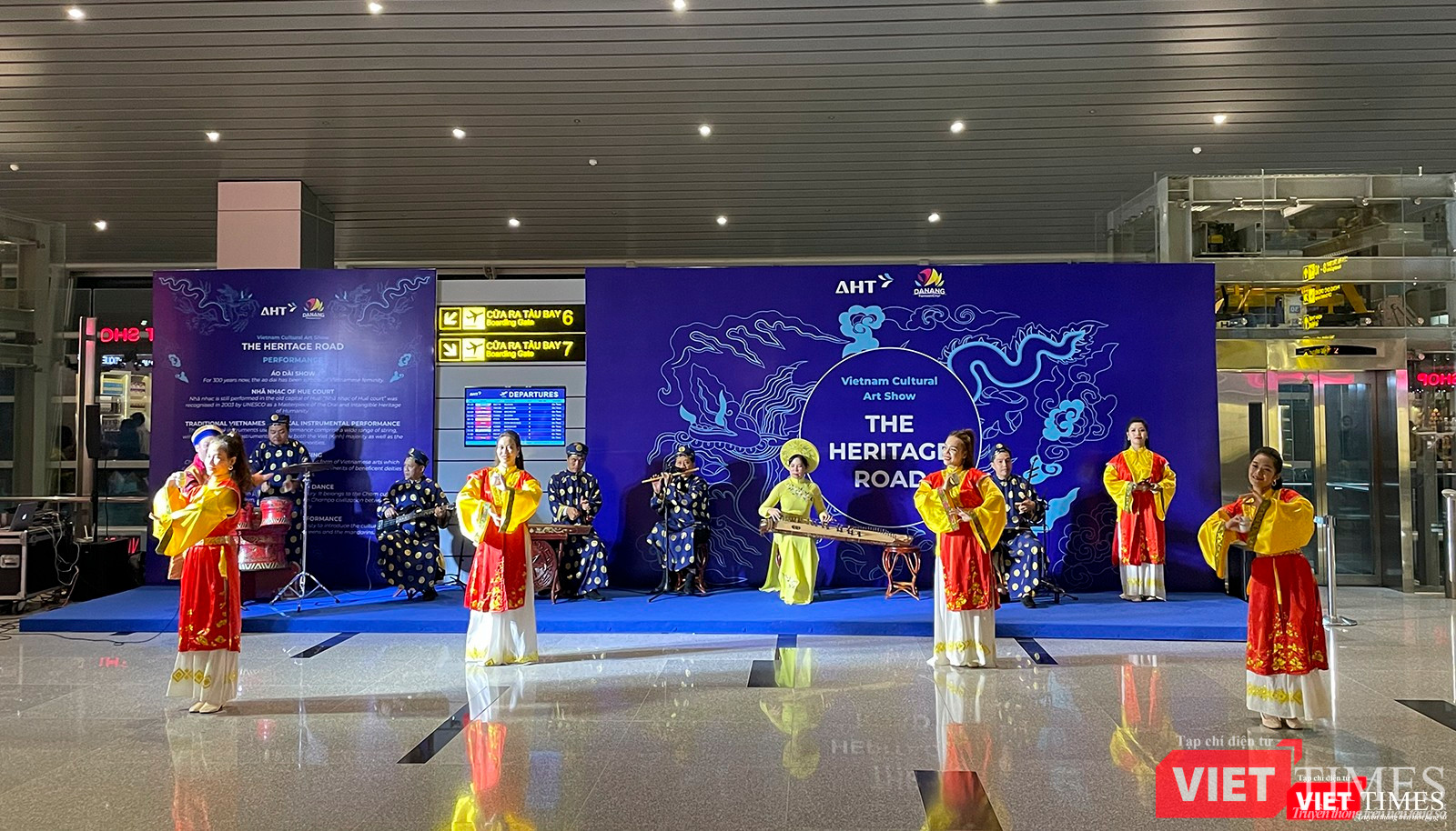 Tiết mục hát Chầu văn Huế