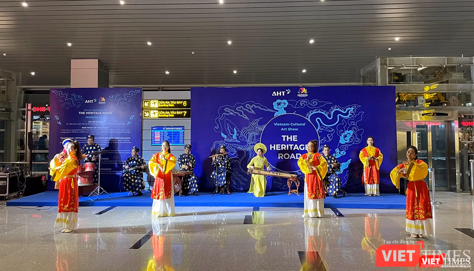 Tiết mục hát Chầu văn Huế