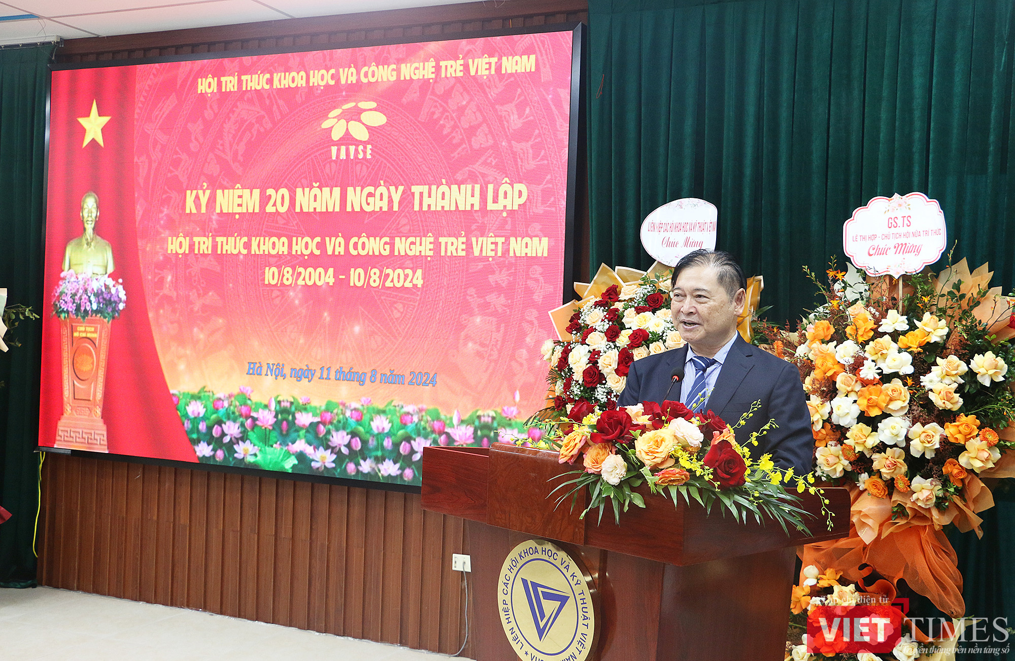 vt_phan xuan dung vusta.jpg