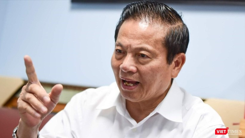 Lê Doãn Hợp 2.jpg